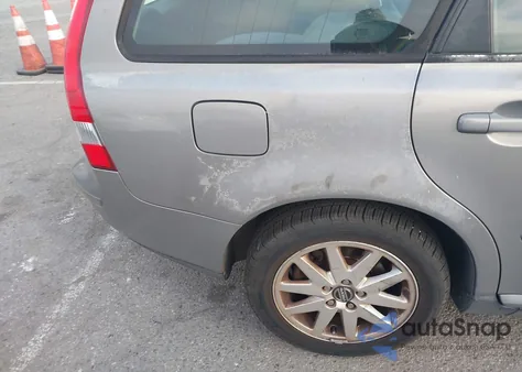 2006 Volvo V50 T5 from USA, damaged, VIN YV1MW682962184788